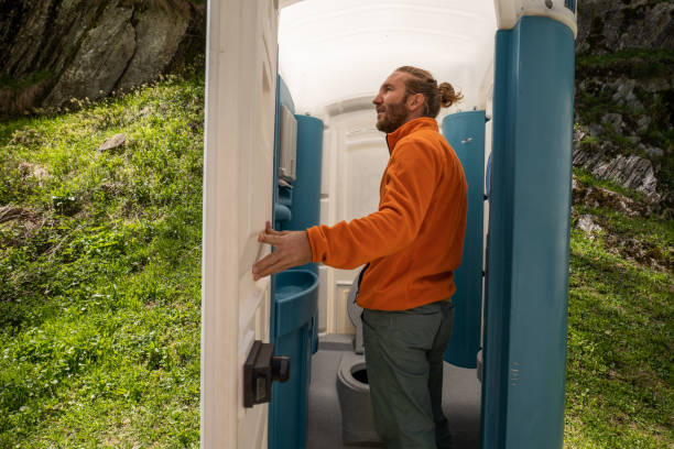 Best Portable restroom trailer rental  in Hammond, WI