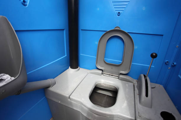 Best Portable bathroom rental  in Hammond, WI